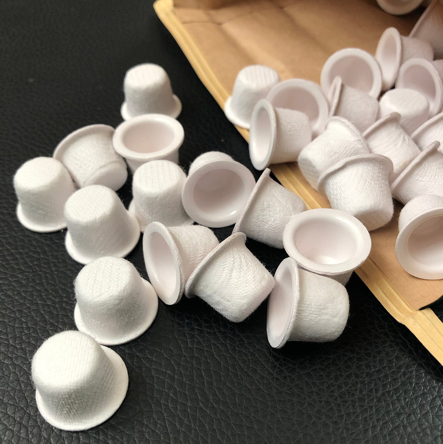 Coated Eco-Ink caps